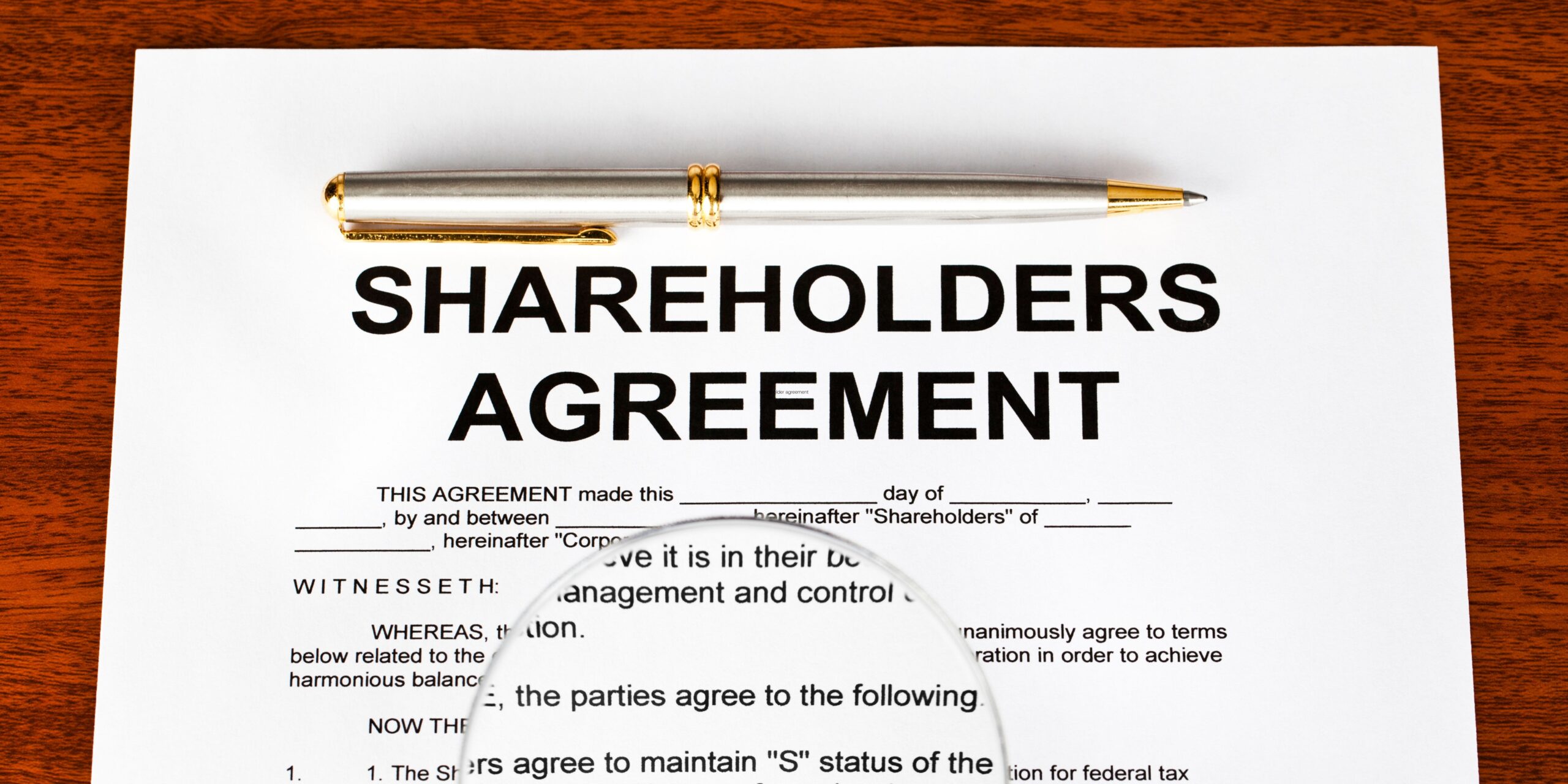Umowa wspólników - dokument, który chroni firmę przed rozpadem (a którego prawie nikt nie ma)